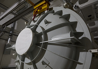 Ученые «Росатома» завершили разработку прототипа плазменного ракетного двигателя для дальних космических полетов