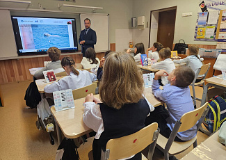 От атома к новым открытиям: поговорили о важном со школьниками лицея города Троицка